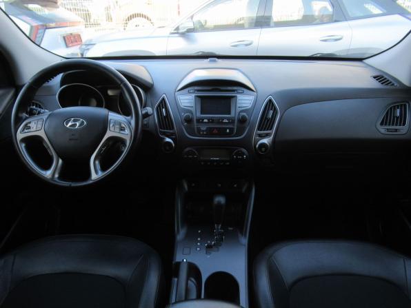 Hyundai ix35 I Рестайлинг с пробегом 2013 года, цена 1 220 000 рублей, 237003 км, внедорожник, Автокод Объявления