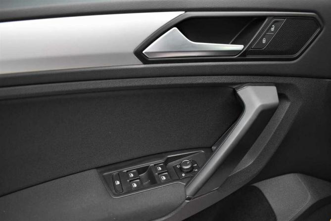 Volkswagen Tiguan II с пробегом 2018 года, цена 1 935 000 рублей, 106085 км, внедорожник, Автокод Объявления