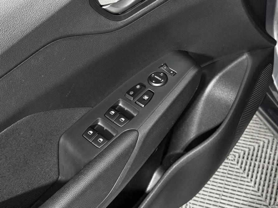 Hyundai Solaris II Санкт-Петербург  - изображение 10