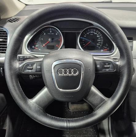Audi Q7 I (4L) с пробегом 2007 года, цена 1 050 000 рублей, 279449 км, внедорожник, Автокод Объявления