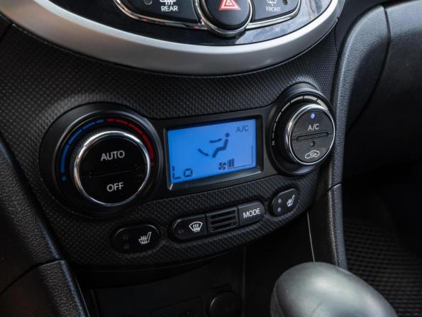 Hyundai Solaris I с пробегом 2013 года, цена 949 000 рублей, 184926 км, седан, Автокод Объявления