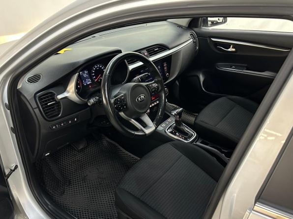 Kia Rio IV Рестайлинг с пробегом 2021 года, цена 1 650 000 рублей, 108033 км, хэтчбек, Автокод Объявления