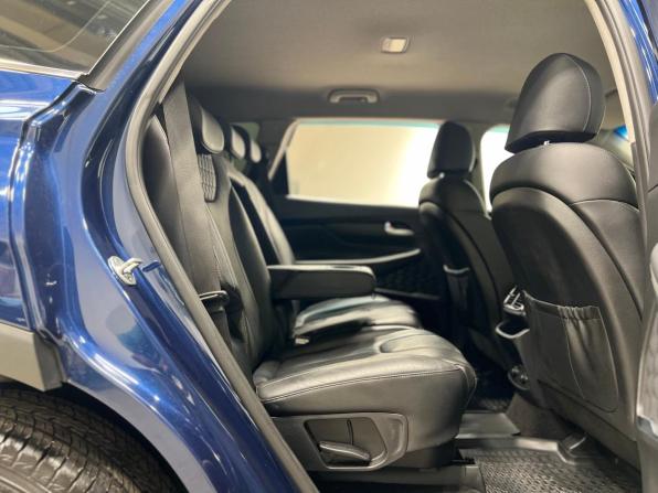 Hyundai Santa Fe IV с пробегом 2018 года, цена 3 000 000 рублей, 116800 км, внедорожник, Автокод Объявления
