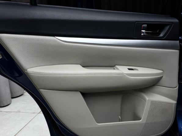 Subaru Legacy V с пробегом 2011 года, цена 1 349 000 рублей, 260000 км, седан, Автокод Объявления
