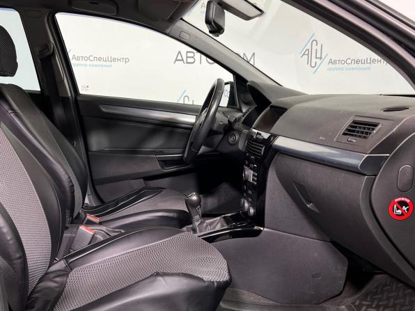 Opel Astra H Рестайлинг с пробегом 2012 года, цена 649 000 рублей, 196310 км, универсал, Автокод Объявления