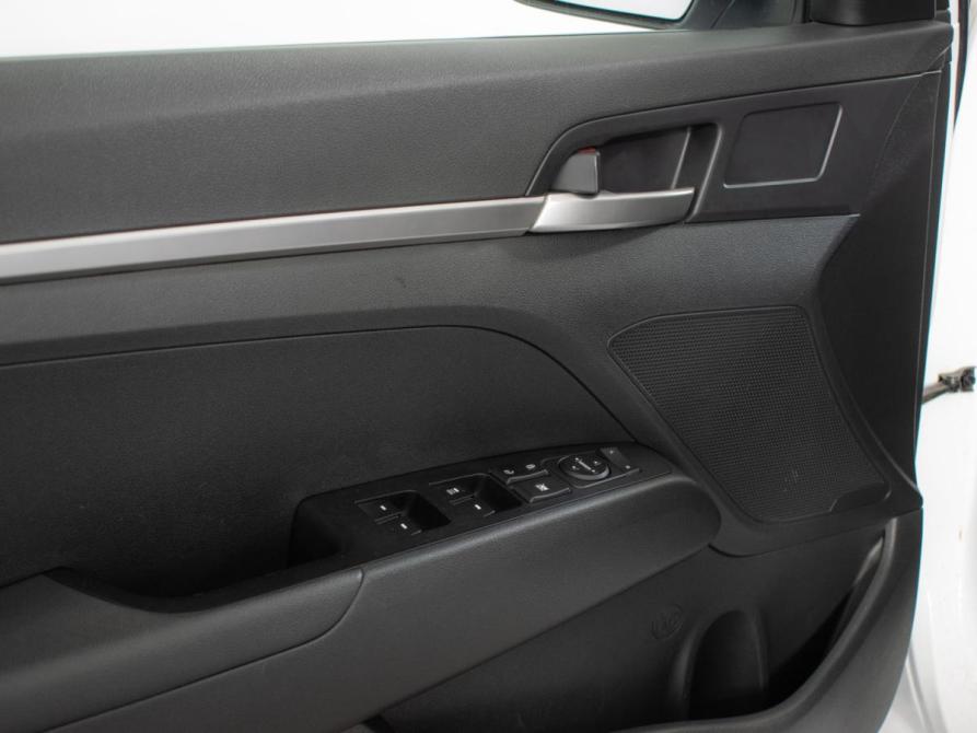 Hyundai Elantra VI (AD) Рестайлинг Москва  - изображение 14