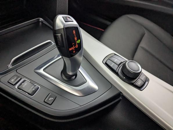 BMW 3 серии VI (F3x) Рестайлинг с пробегом 2016 года, цена 1 590 000 рублей, 147404 км, седан, Автокод Объявления