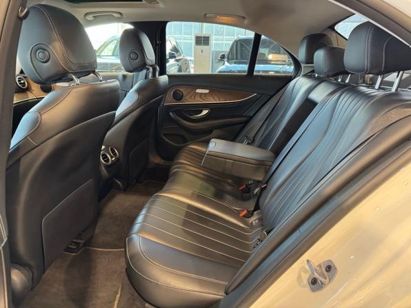 Mercedes-Benz E-Класс V (W213 S213 C238) с пробегом 2018 года, цена 3 449 000 рублей, 80762 км, седан, Автокод Объявления