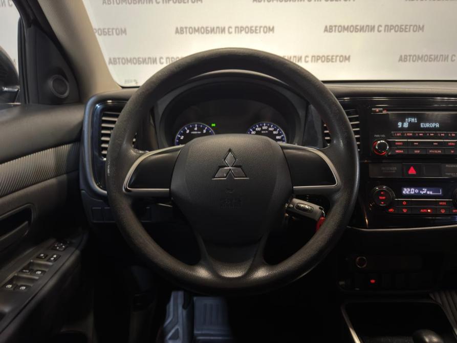 Mitsubishi Outlander III Рестайлинг 2 Санкт-Петербург  - изображение 15