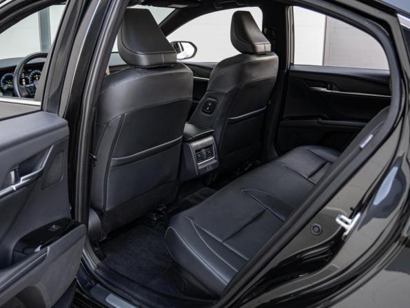 Toyota Camry IX (XV80) China Market с пробегом 2024 года, цена 3 770 000 рублей, 28153 км, седан, Автокод Объявления