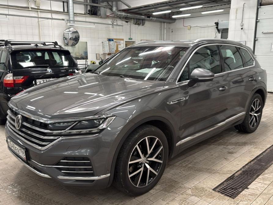 Volkswagen Touareg III Санкт-Петербург  - изображение 1