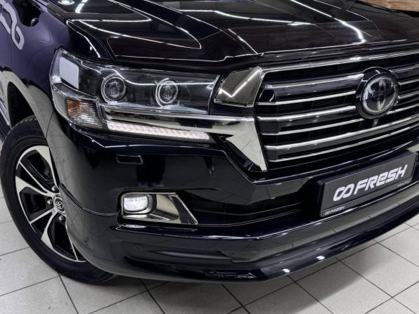 Toyota Land Cruiser 200 Series Рестайлинг 2 с пробегом 2018 года, цена 8 099 000 рублей, 215460 км, внедорожник, Автокод Объявления