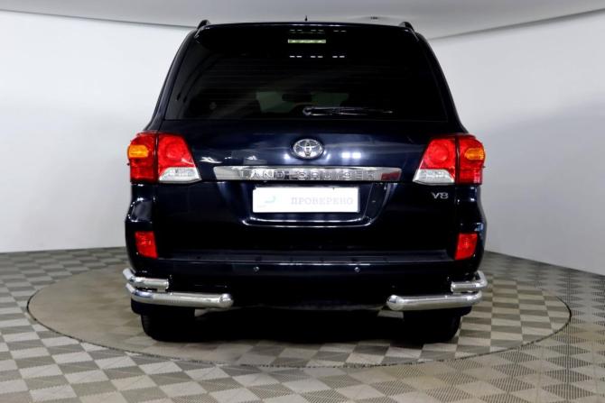 Toyota Land Cruiser 200 Series Рестайлинг 1 с пробегом 2015 года, цена 4 099 990 рублей, 254192 км, внедорожник, Автокод Объявления