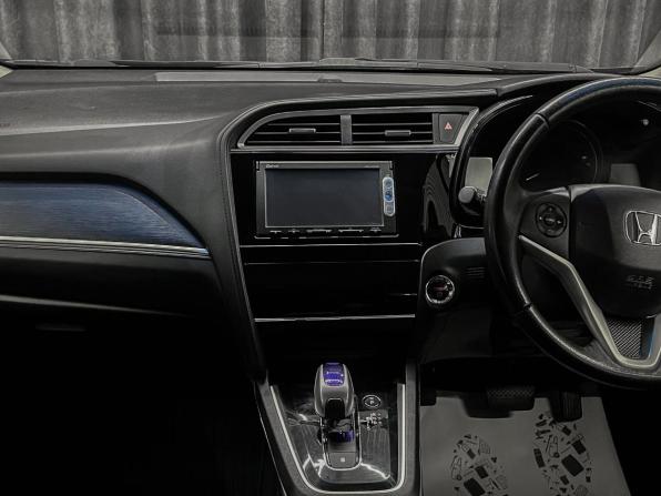 Honda Shuttle II с пробегом 2015 года, цена 1 275 000 рублей, 132000 км, универсал, Автокод Объявления