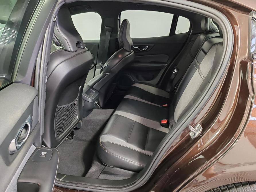 Volvo S60 III Москва  - изображение 16