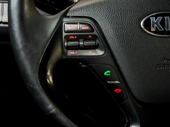 Kia Rio III Рестайлинг с пробегом 2016 года, цена 930 000 рублей, 197738 км, седан, Автокод Объявления