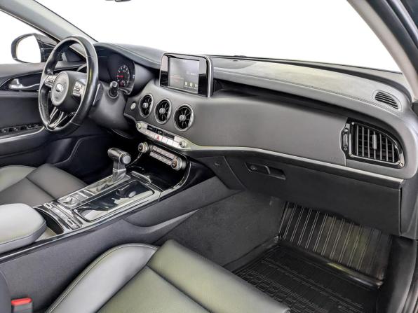 Kia Stinger I с пробегом 2019 года, цена 2 300 000 рублей, 87305 км, лифтбек, Автокод Объявления