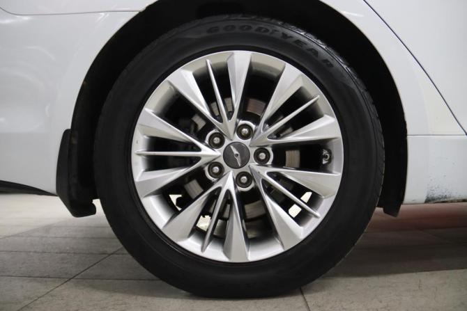 Hyundai Genesis II с пробегом 2015 года, цена 1 995 950 рублей, 178367 км, седан, Автокод Объявления