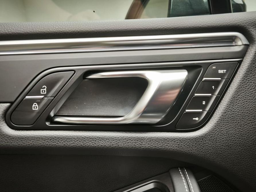 Porsche Macan I Рестайлинг 2 Москва  - изображение 17