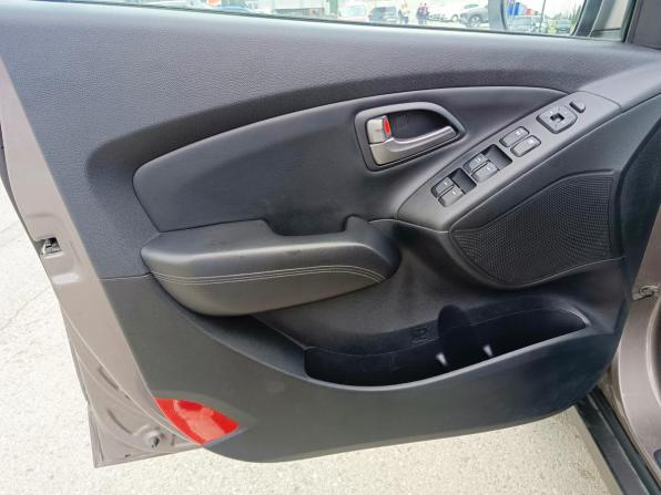 Hyundai ix35 I Рестайлинг с пробегом 2015 года, цена 1 399 995 рублей, 143085 км, внедорожник, Автокод Объявления