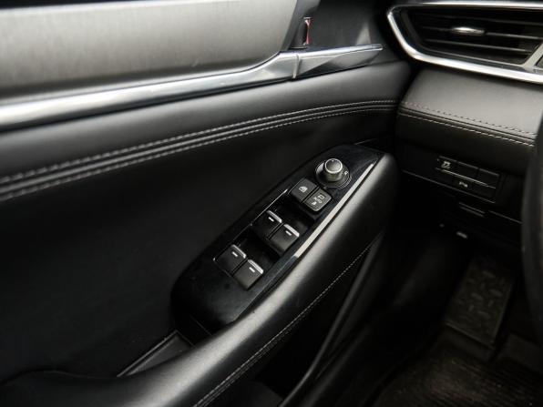 Mazda 6 III (GJ) Рестайлинг 2 с пробегом 2019 года, цена 2 200 000 рублей, 88700 км, седан, Автокод Объявления