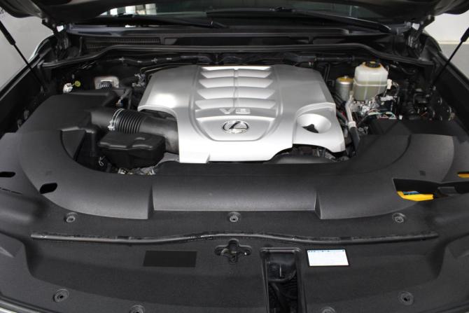 Lexus LX III Рестайлинг 2 с пробегом 2018 года, цена 8 700 000 рублей, 110050 км, внедорожник, Автокод Объявления