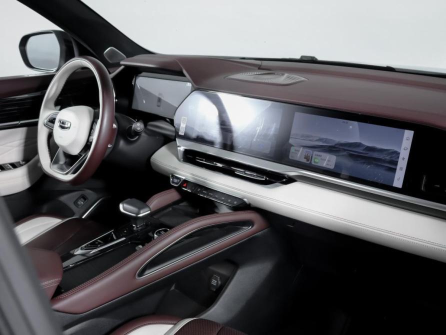 Geely Monjaro I Москва  - изображение 9