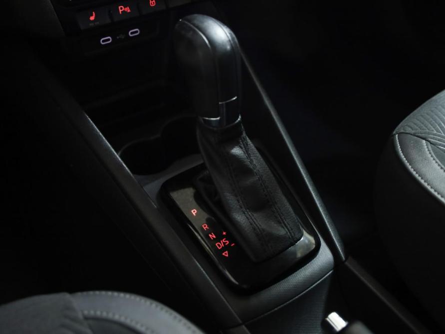 Volkswagen Polo VI Санкт-Петербург  - изображение 17