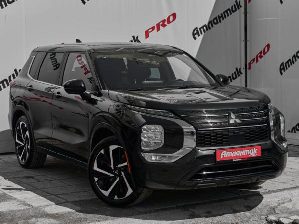 Mitsubishi Outlander IV с пробегом 2021 года, цена 3 450 000 рублей, 92595 км, внедорожник, Автокод Объявления