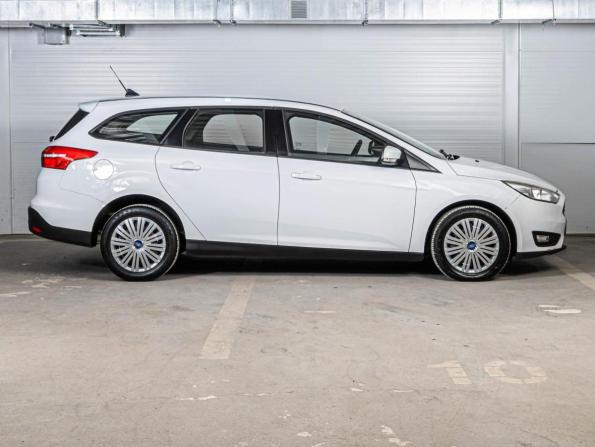 Ford Focus III Рестайлинг с пробегом 2017 года, цена 930 000 рублей, 213974 км, универсал, Автокод Объявления