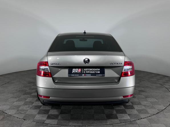 Skoda Octavia III (A7) Рестайлинг с пробегом 2017 года, цена 1 299 000 рублей, 230873 км, лифтбек, Автокод Объявления