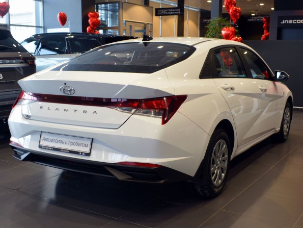 Hyundai Elantra VII (CN7) с пробегом 2021 года, цена 1 849 000 рублей, 62404 км, седан, Автокод Объявления