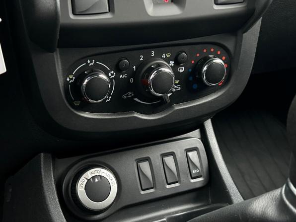 Renault Duster I Рестайлинг с пробегом 2020 года, цена 1 338 700 рублей, 153133 км, внедорожник, Автокод Объявления