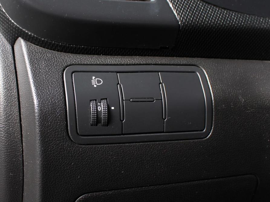 Hyundai Solaris I Рестайлинг Минеральные Воды  - изображение 12