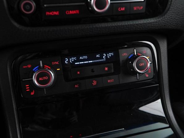 Volkswagen Touareg II с пробегом 2012 года, цена 1 699 777 рублей, 341797 км, внедорожник, Автокод Объявления