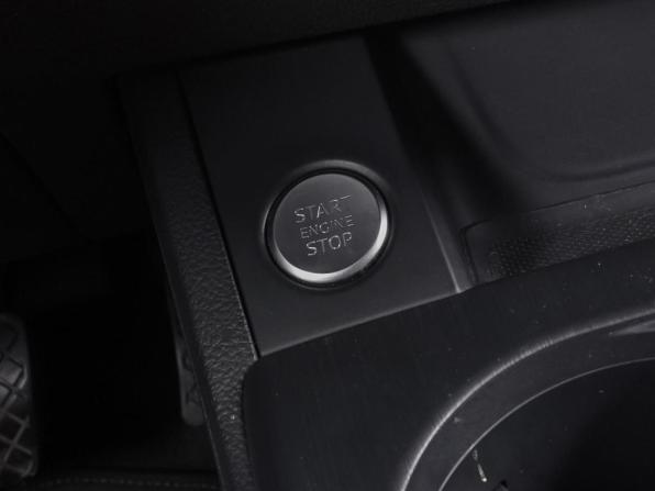 Audi A4 V (B9) с пробегом 2018 года, цена 2 514 000 рублей, 85361 км, седан, Автокод Объявления
