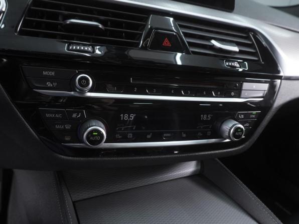BMW 5 серии VII (G30/G31/G38) с пробегом 2017 года, цена 3 330 000 рублей, 123335 км, седан, Автокод Объявления