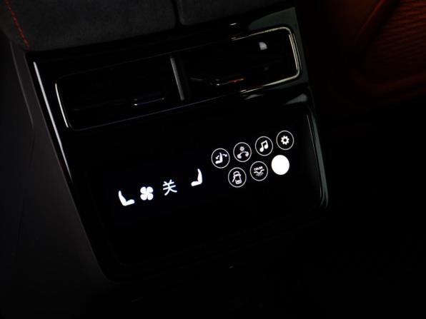 Zeekr 001 I с пробегом 2023 года, цена 5 899 000 рублей, 23031 км, лифтбек, Автокод Объявления