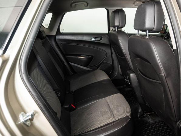 Opel Astra J с пробегом 2011 года, цена 740 000 рублей, 191360 км, хэтчбек, Автокод Объявления