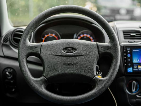 Lada (ВАЗ) Granta I Рестайлинг с пробегом 2022 года, цена 601 000 рублей, 55815 км, хэтчбек, Автокод Объявления