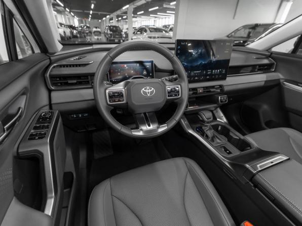 Toyota RAV4 VI (XA60) с пробегом 2026 года, цена 4 200 000 рублей, 23 км, внедорожник, Автокод Объявления