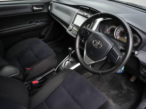 Toyota Corolla XI (E160 E170 E180) с пробегом 2014 года, цена 1 150 000 рублей, 116159 км, универсал, Автокод Объявления