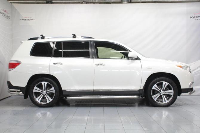 Toyota Highlander II (XU40) Рестайлинг с пробегом 2013 года, цена 1 999 000 рублей, 310690 км, внедорожник, Автокод Объявления