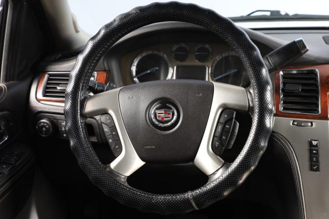 Cadillac Escalade III с пробегом 2013 года, цена 2 149 000 рублей, 342000 км, внедорожник, Автокод Объявления