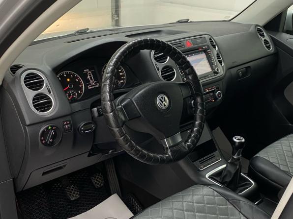 Volkswagen Tiguan I с пробегом 2010 года, цена 730 000 рублей, 260119 км, внедорожник, Автокод Объявления