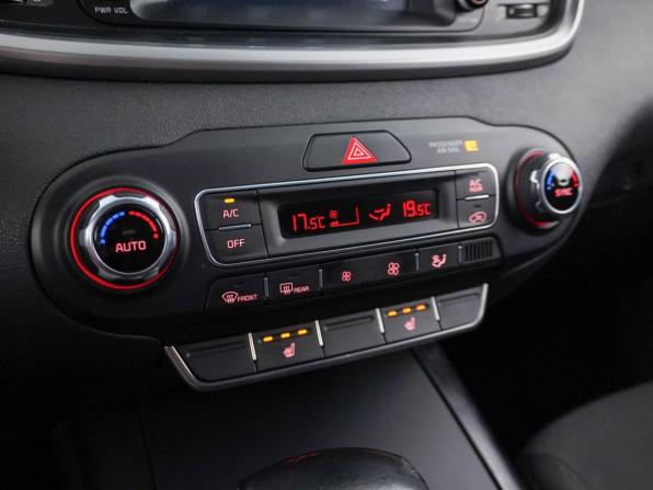 Kia Sorento III Prime Рестайлинг с пробегом 2019 года, цена 2 299 077 рублей, 135665 км, внедорожник, Автокод Объявления