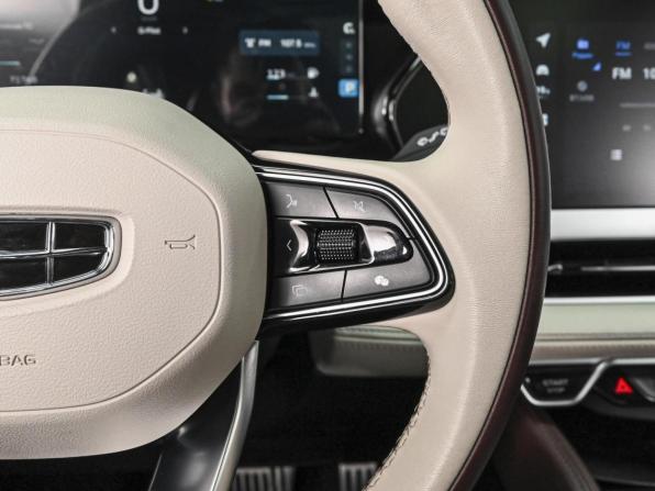 Geely Monjaro I с пробегом 2023 года, цена 3 149 000 рублей, 71768 км, внедорожник, Автокод Объявления