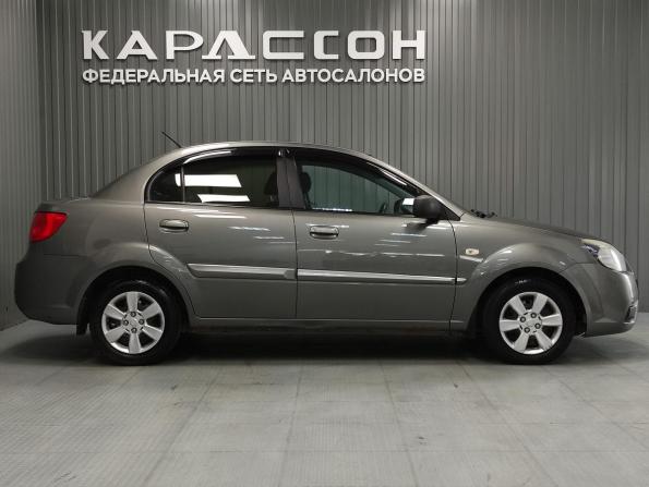 Kia Rio II Рестайлинг с пробегом 2010 года, цена 515 000 рублей, 240000 км, седан, Автокод Объявления