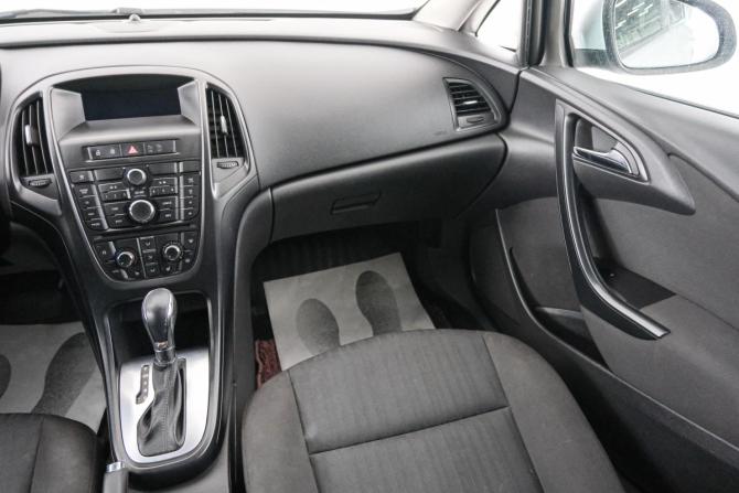 Opel Astra J с пробегом 2012 года, цена 899 000 рублей, 183000 км, хэтчбек, Автокод Объявления