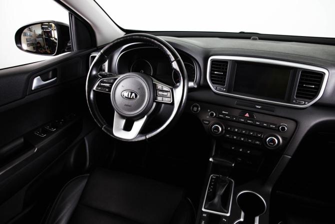 Kia Sportage IV Рестайлинг с пробегом 2020 года, цена 2 399 000 рублей, 123000 км, внедорожник, Автокод Объявления